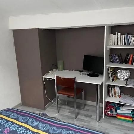 Apartment Joli Duplex En Centre De 40m2 Climatise Istres